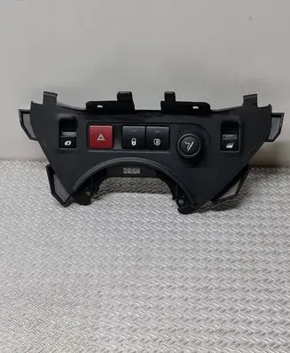Peugeot Partner A set of switches 9680931977 04157T06 63110656