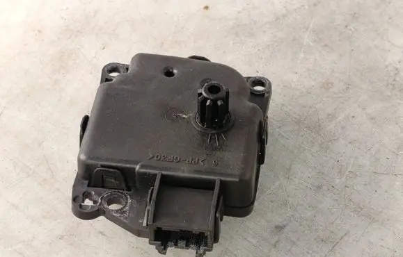 Dodge Journey Air flap motor/actuator AA1138002640 172031 041708