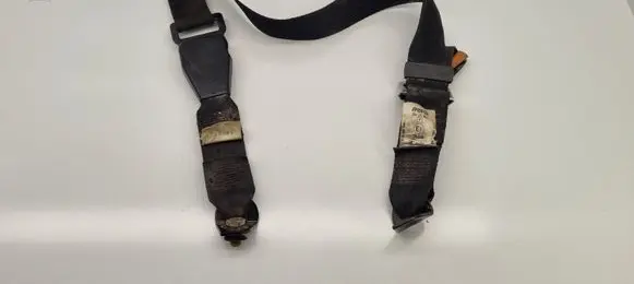 Mercedes-Benz COMPAKT W115 Middle seatbelt (rear) 1238601469 1238601985