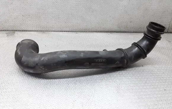 Volvo S80 Turbo air intake inlet pipe/hose 30645294