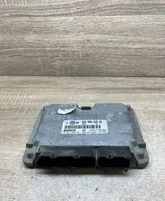Volkswagen Golf IV Engine control unit/module 06A906018GM 0261206921