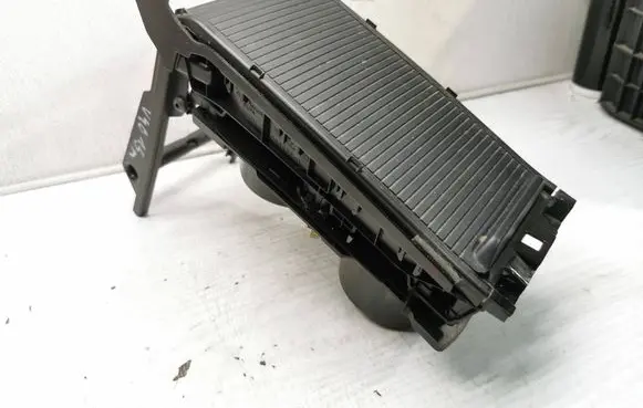 Volvo V40 Cup holder front 08632779