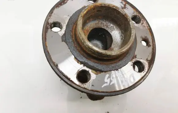 Volvo V60 Rear wheel hub