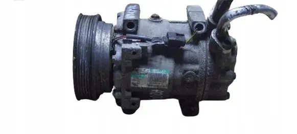 Nissan Qashqai Air conditioning (A/C) compressor (pump) 926009865R