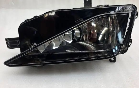 Volkswagen Golf Sportsvan Front fog light 510941662E