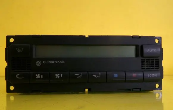 Volkswagen Golf IV Climate control unit
