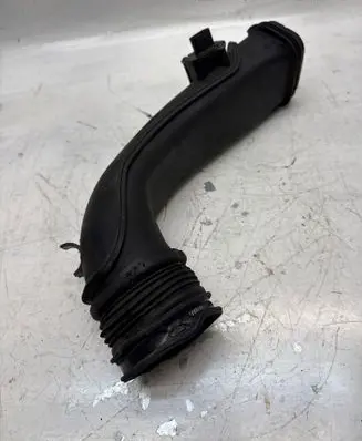 BMW 7 F01 F02 F03 F04 Turbo air intake inlet pipe/hose 7810770 14389710