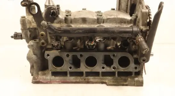 Volkswagen Polo Engine head 030103374F