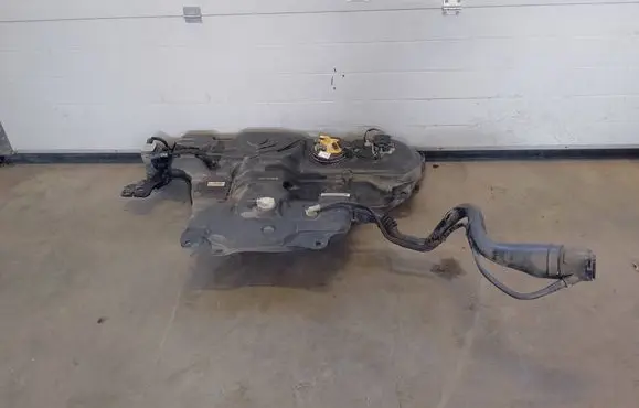 Renault Megane IV Fuel tank 172021745R 172027799R