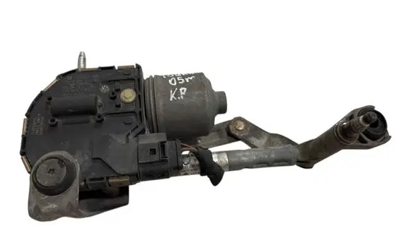 Volkswagen Touran I Wiper motor 1T0955119C 0390241785