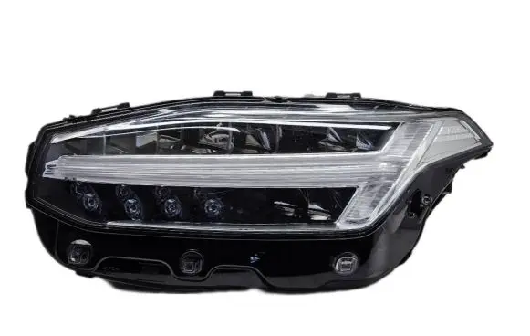 Volvo XC90 Headlight/headlamp 32228688