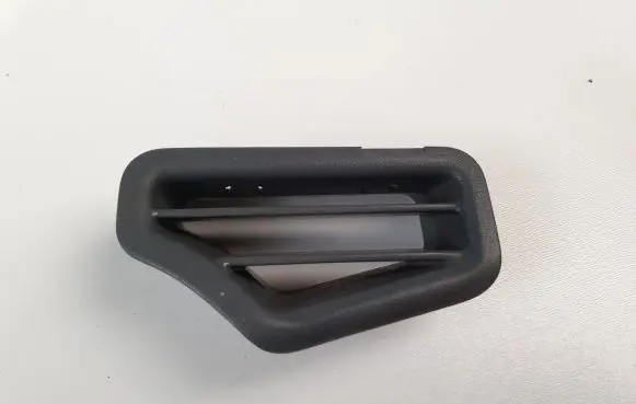 Mercedes-Benz Vito Viano W639 Dashboard side air vent grill/cover trim A6398310260