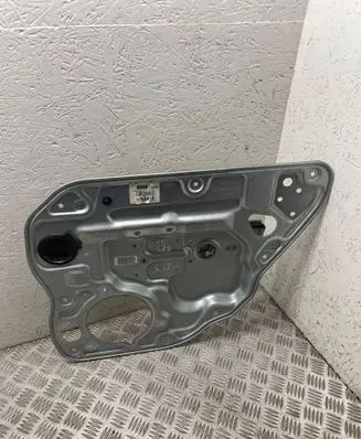 Volvo V50 Rear window lifting mechanism without motor 8679083