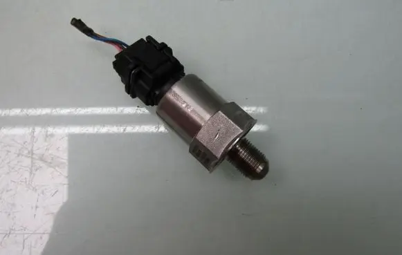 Fuel pressure sensor