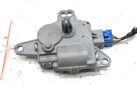 Hyundai Elantra VI Air flap motor/actuator EA1F0-EDFAA02