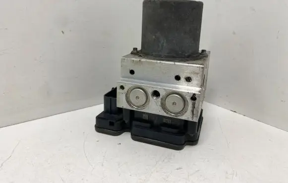 Land Rover Range Rover Sport L494 ABS Pump DPLA14F447AE