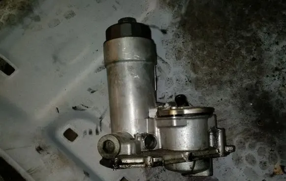 Audi A6 S6 C5 4B Oil filter cover 059115405F