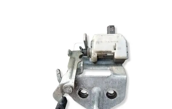 Skoda Octavia Mk2 (1Z) Tailgate/trunk/boot lock/catch/latch 1Z9827511C