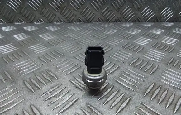 Fuel pressure sensor