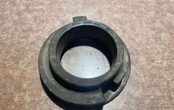 Ford Mustang VI Rear coil spring rubber mount DG9C5599AXC