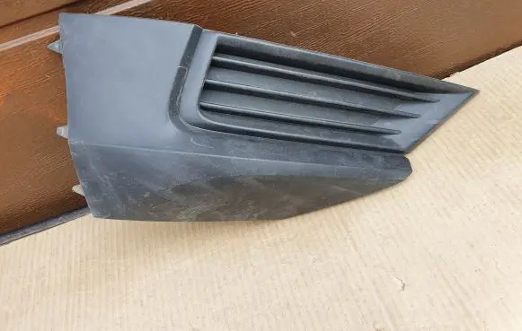 Volkswagen Tiguan Front bumper corner part panel trim 5NA853212