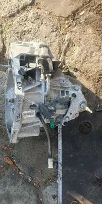 Renault Express Manual 5 speed gearbox TL4382