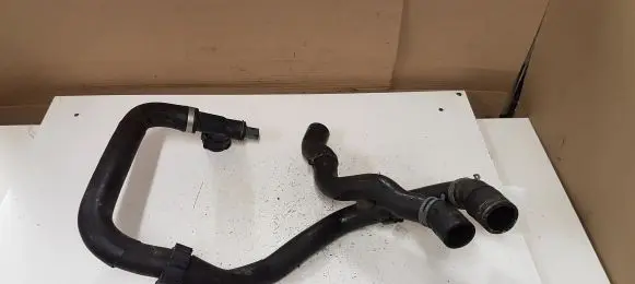 Skoda Kamiq Engine coolant pipe/hose 2Q0122291A 2Q0121049AK