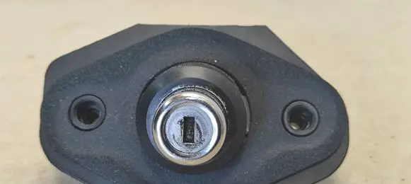 BMW 7 F01 F02 F03 F04 Tailgate exterior lock 51247194181