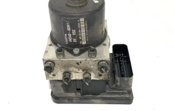 Toyota Yaris ABS Pump 44540-0D011