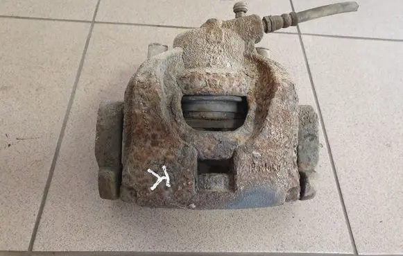 Ford S-MAX Front brake caliper