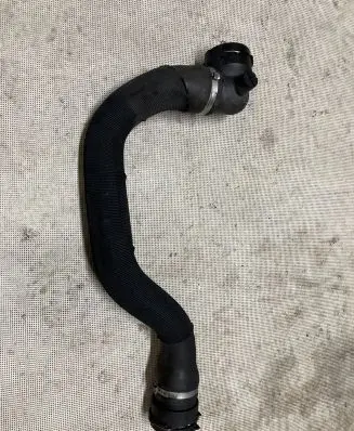 Land Rover Range Rover Velar Engine coolant pipe/hose HK838260AE