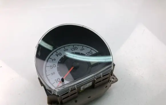 Peugeot 107 Speedometer (instrument cluster) 838000H041