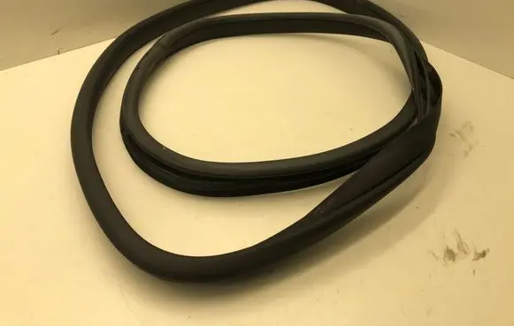 Mercedes-Benz E W212 Rear door rubber seal (on body) A212697005104
