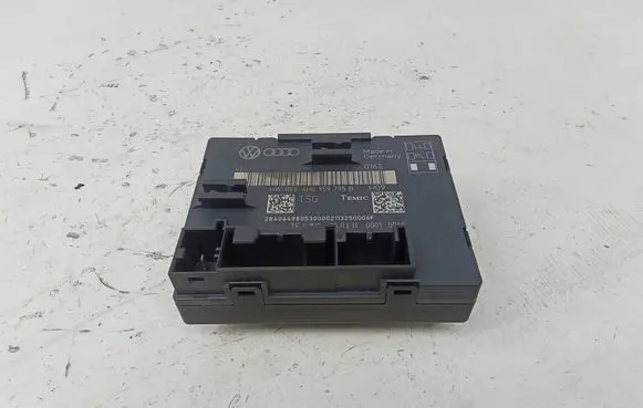 Volkswagen Touareg II Door control unit/module 4H0959795B
