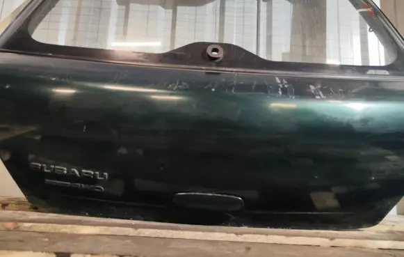Subaru Impreza II Tailgate/trunk/boot lid