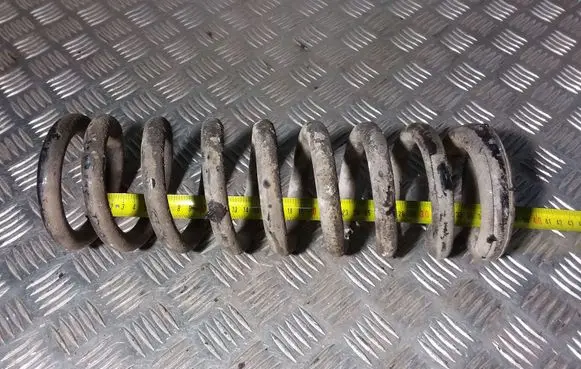 Nissan Navara D40 Front coil spring