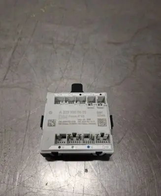 Mercedes-Benz C W206 Door control unit/module A2239005631