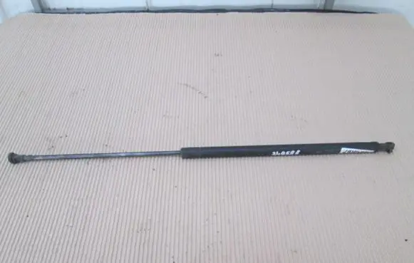 Citroen Xsara Picasso Shock absorber/damper mounting bracket 