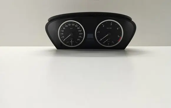 BMW 5 E60 E61 Speedometer (instrument cluster) 9135253 62119135253 6952897