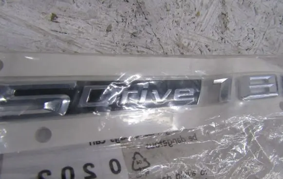 BMW X1 F48 F49 Manufacturer badge logo/emblem 51148496005