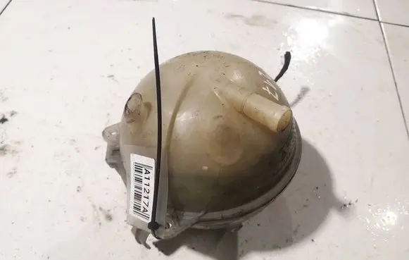 Volkswagen PASSAT B6 Coolant expansion tank/reservoir 