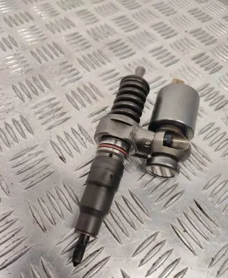 Land Rover Defender Fuel injector BEBE2A00001 MSC100670