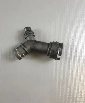 Audi A4 S4 B9 Engine coolant pipe/hose 8W0122293A