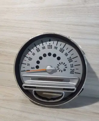 Mini One - Cooper Coupe R56 Speedometer (instrument cluster) 6977077 67379411