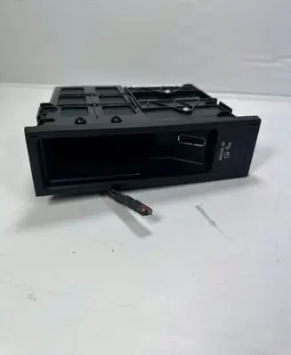 Volkswagen Tiguan Tailgate/trunk/boot open switch 