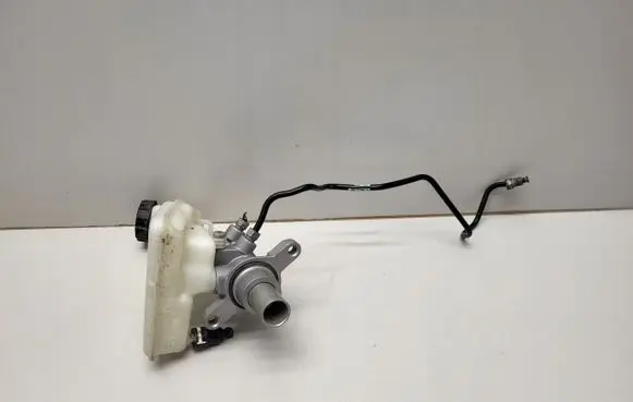 Ford Mondeo MK V Master brake cylinder DG9C2K478MB