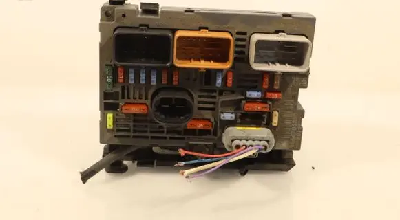 Citroen C4 I Picasso Fuse box set 9664705880