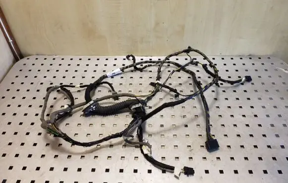 Opel Meriva B Tailgate/trunk wiring harness 13332189