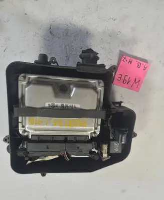 Volkswagen PASSAT B5 Engine control unit/module 038906019GL