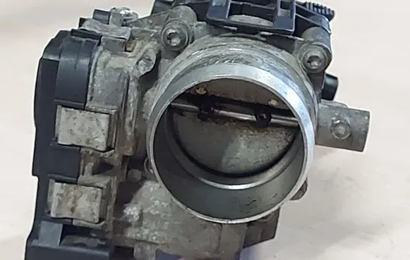 Volkswagen Tiguan Throttle valve
